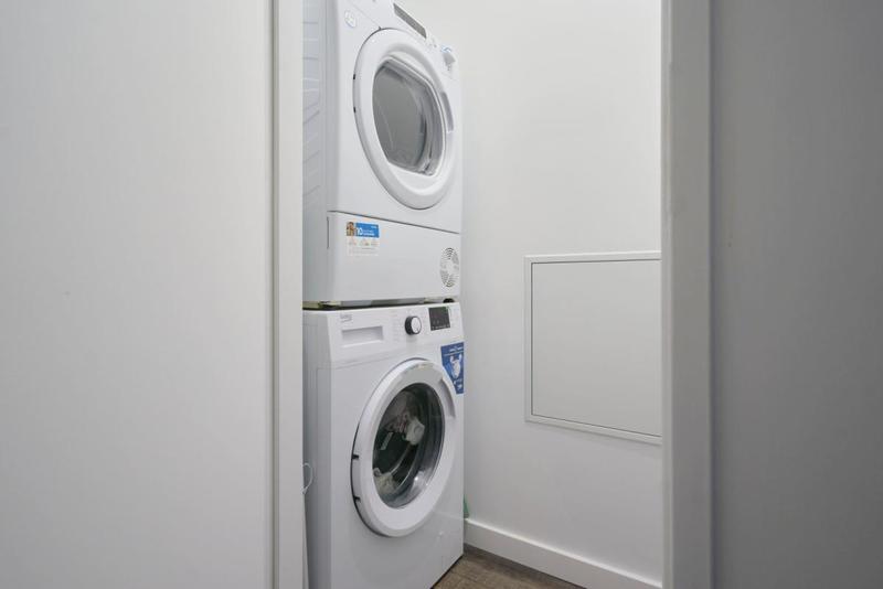 Appartement - 98 m² - 6 pièces