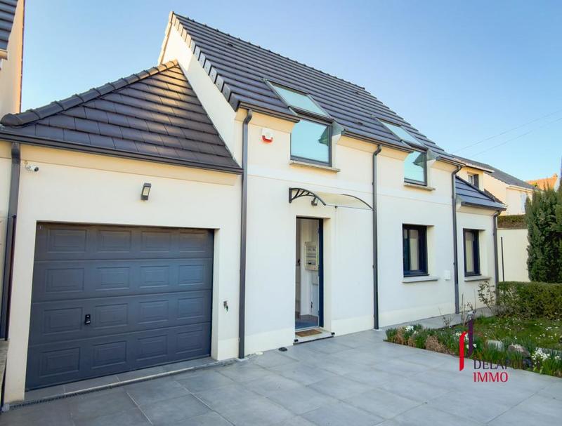 Maison - 80 m² - 5 pièces