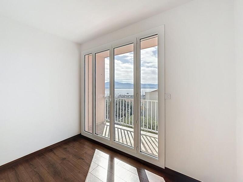 Appartement - 101 m² - 4 pièces