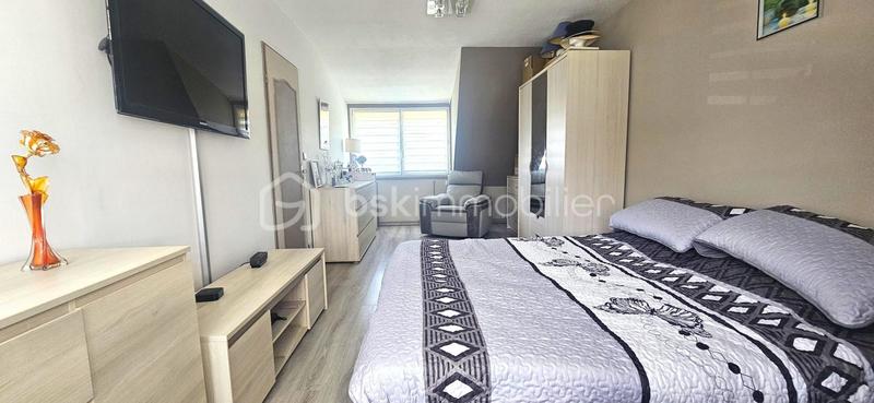 Maison - 102 m² - 6 pièces