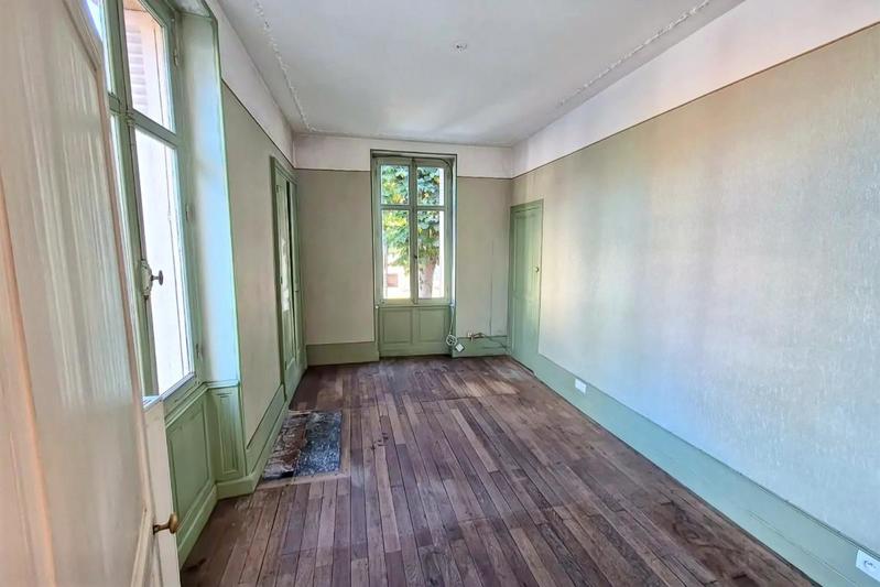 Maison - 198 m² - 7 pièces