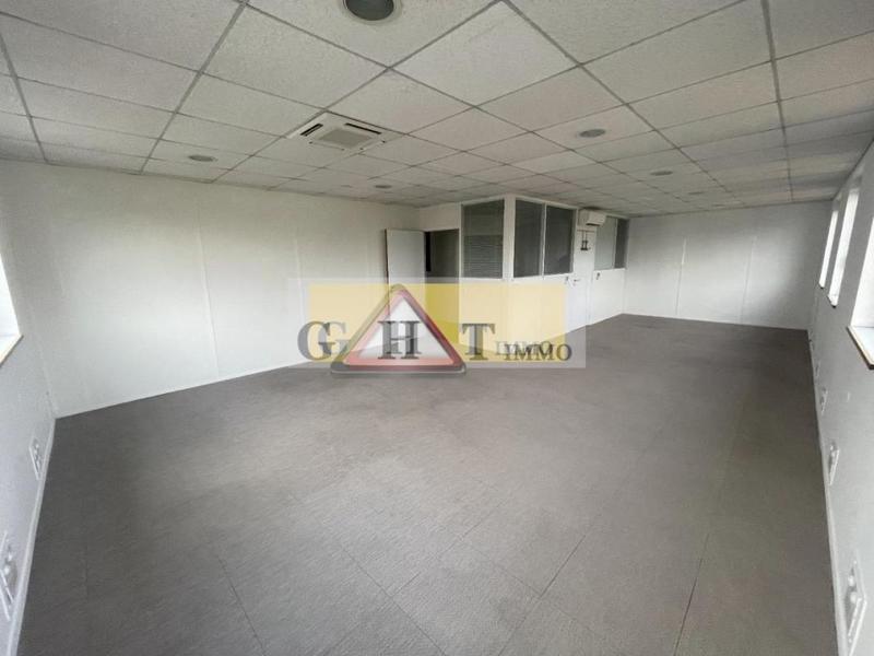Bureau - 667 m²