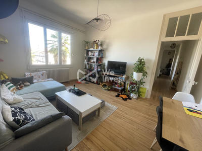 Appartement - 83 m² - 3 pièces
