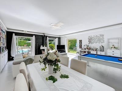 Villa - 160 m² - 6 pièces