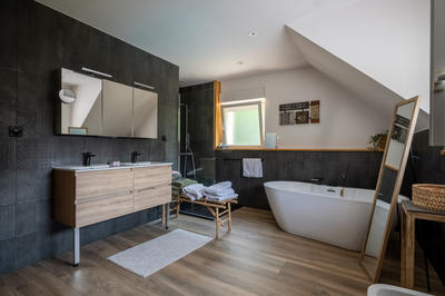 Maison - 250 m² - 7 pièces