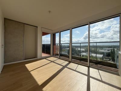 Appartement - 104 m² - 5 pièces