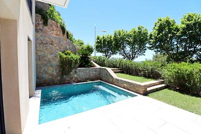 Villa - 300 m² - 9 pièces