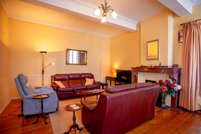 Propriété - 350 m² - 8 pièces