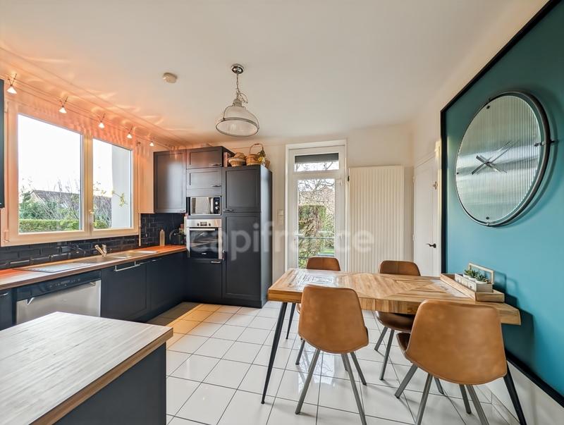 Maison - 189 m² - 7 pièces