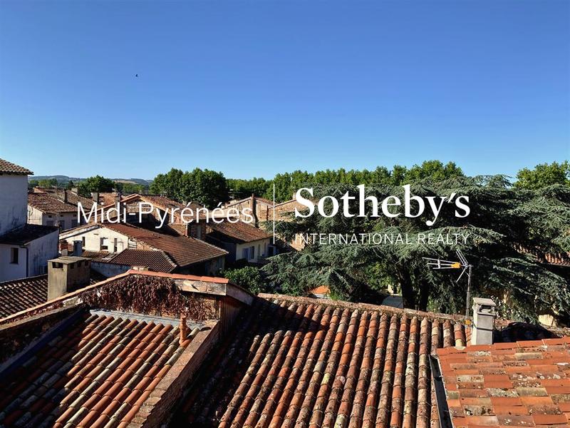 Appartement - 133 m² - 3 pièces