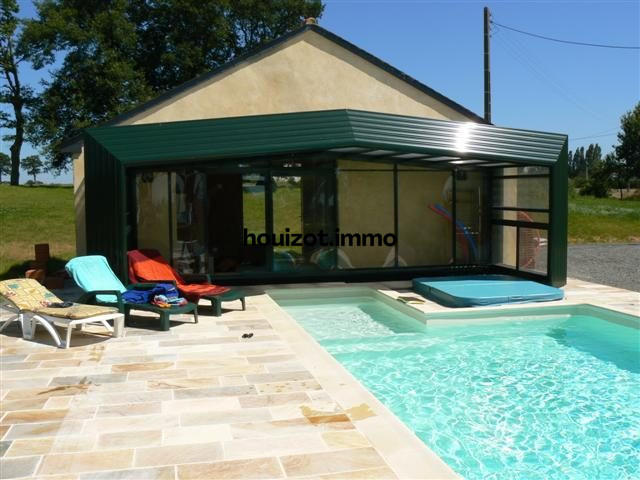 Maison - 233 m² - 6 pièces