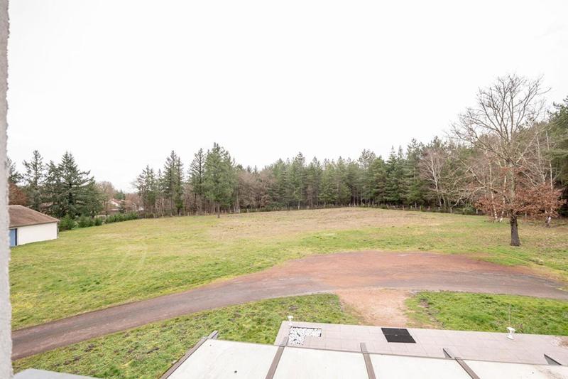 Maison - 232 m² - 8 pièces