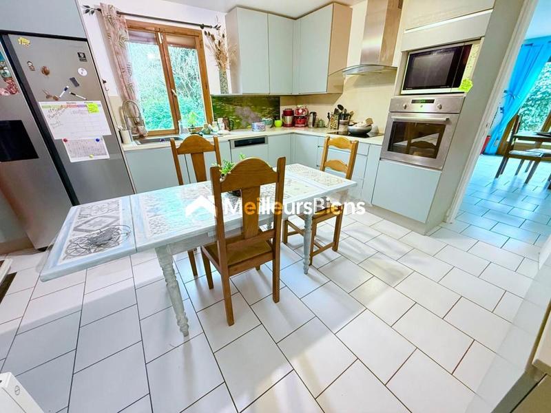 Maison - 190 m² - 8 pièces