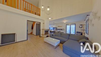 Maison - 209 m² - 10 pièces