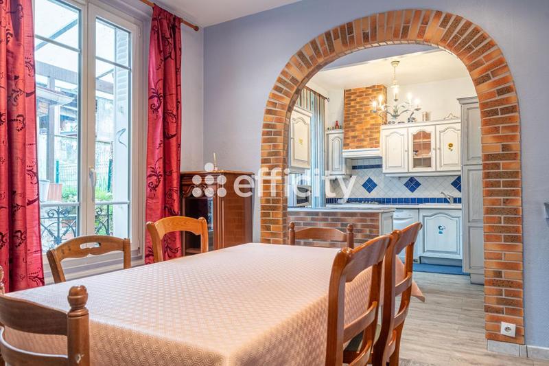 Maison - 100 m² - 6 pièces