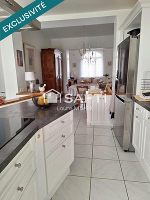 Maison - 174 m² - 8 pièces