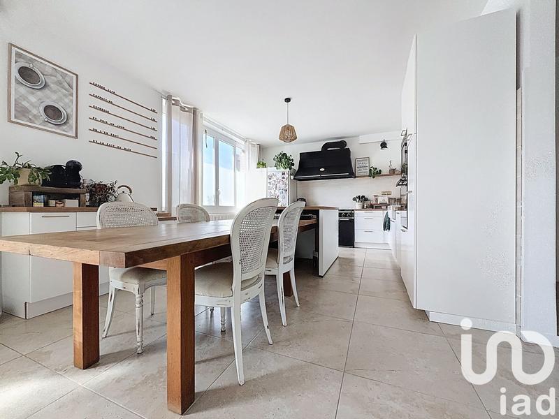 Maison - 191 m² - 8 pièces