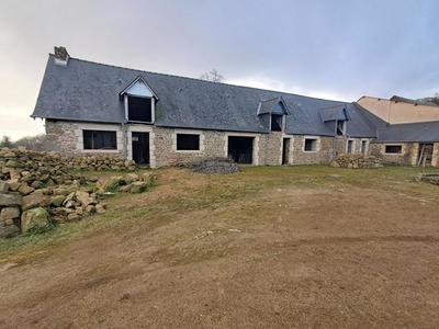 Corps de ferme - 300 m² - 6 pièces