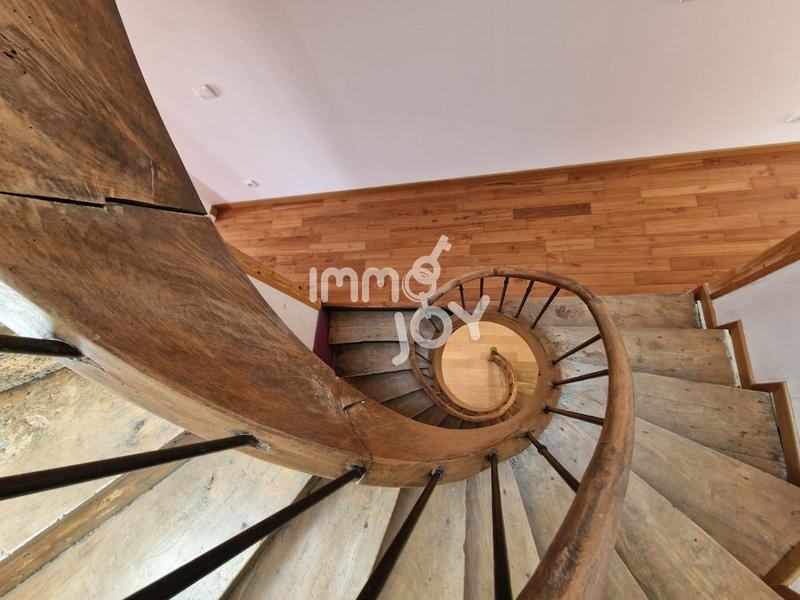 Maison - 159 m² - 5 pièces