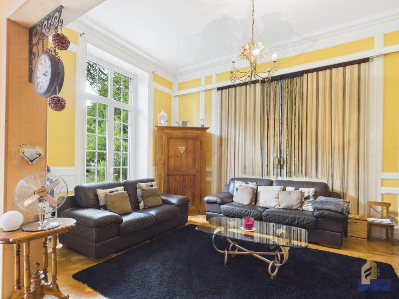 Appartement - 314 m² - 10 pièces