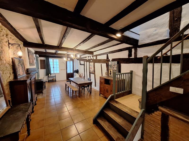 Maison ancienne - 132 m² - 4 pièces