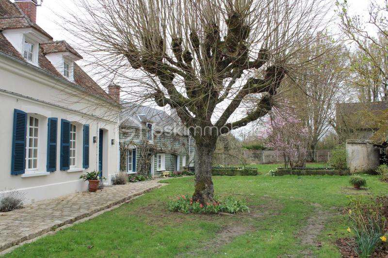 Propriété - 180 m² - 6 pièces