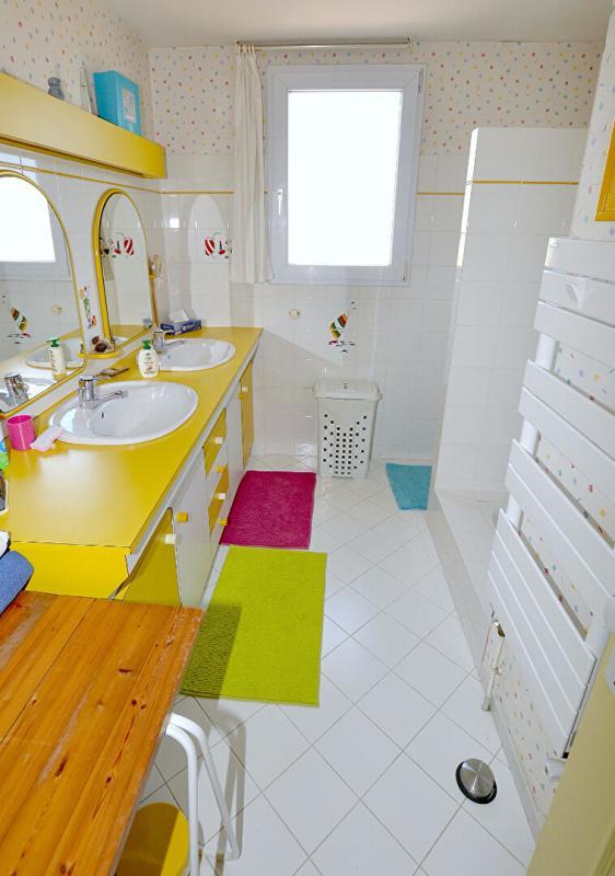 Maison - 188 m² - 7 pièces