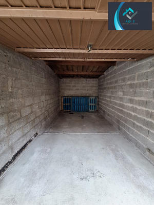 Parking / Garage - 13 m²