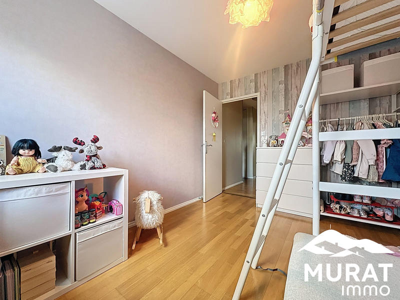 Appartement - 92 m² - 4 pièces