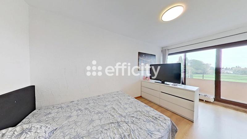 Appartement - 76 m² - 4 pièces