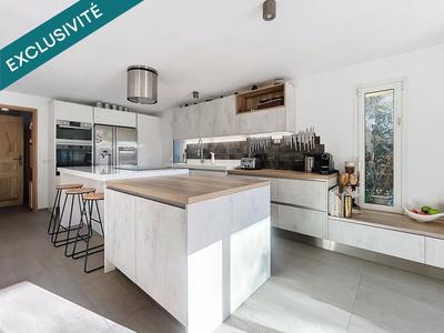 Maison - 177 m² - 4 pièces