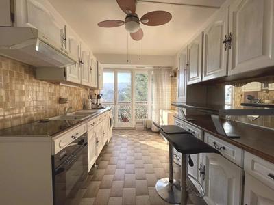 Appartement - 72 m² - 3 pièces