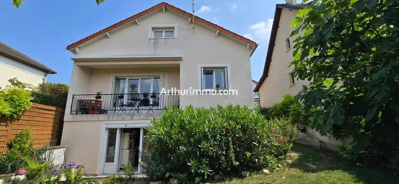 Maison - 95 m² - 5 pièces