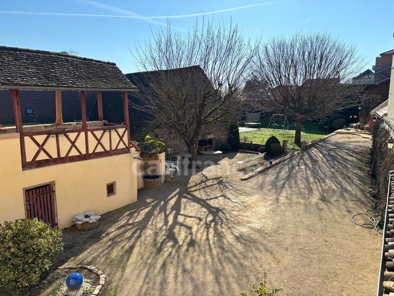 Maison - 304 m² - 10 pièces