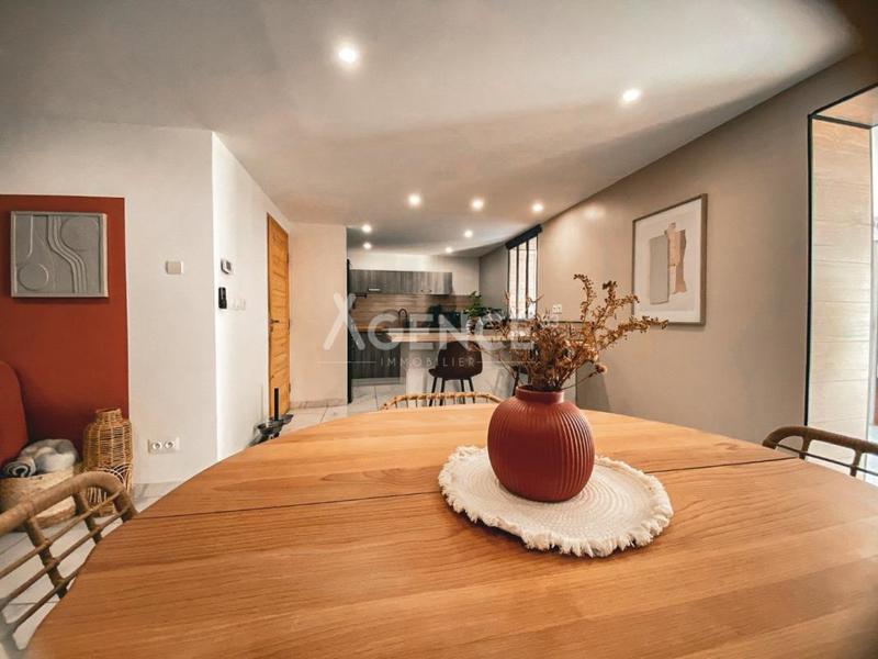 Maison - 104 m² - 4 pièces