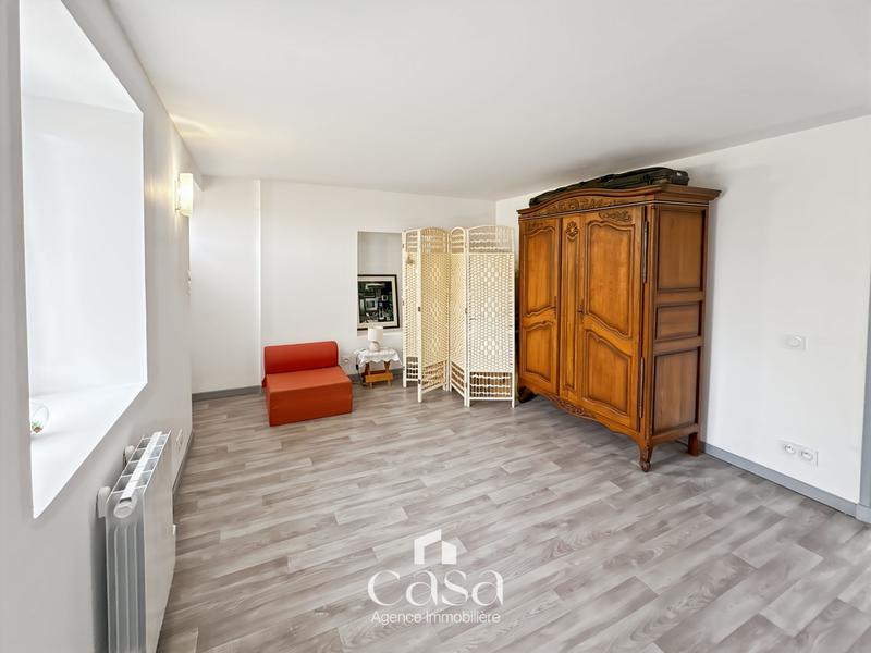 Maison - 188 m² - 8 pièces