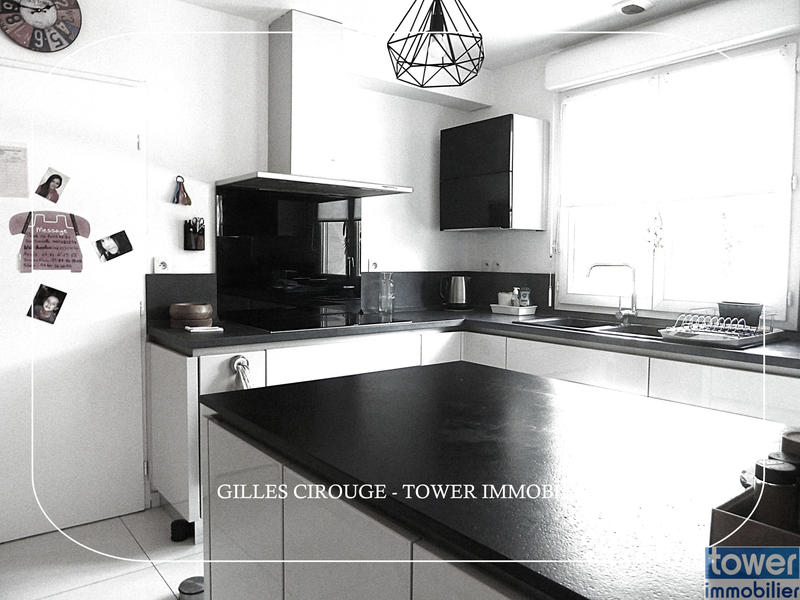 Maison - 165 m² - 7 pièces