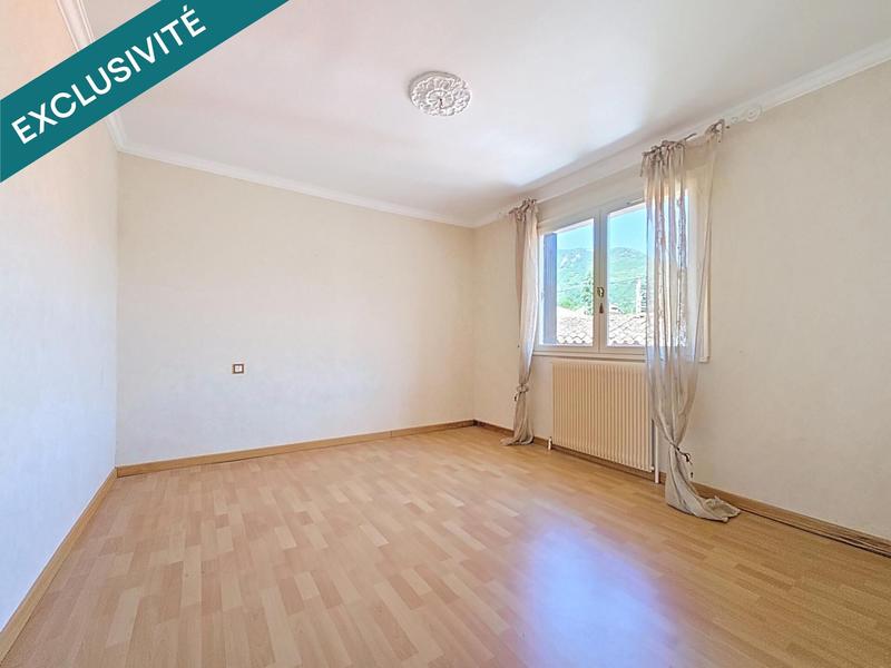 Maison - 227 m² - 9 pièces