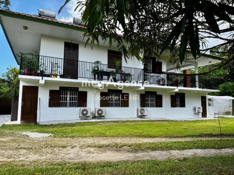 Immeuble - 254 m² - 10 pièces