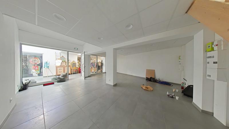 Local commercial - 61 m² - 3 pièces