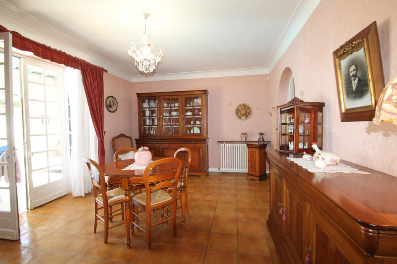 Maison - 190 m² - 5 pièces