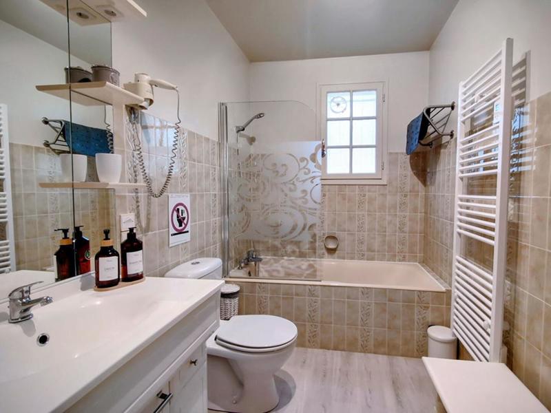 Maison - 200 m² - 9 pièces