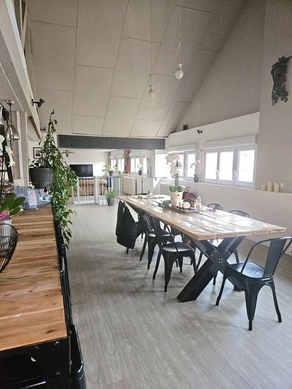 Appartement - 247 m² - 4 pièces