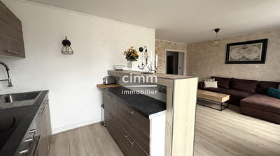 Appartement - 65 m² - 4 pièces