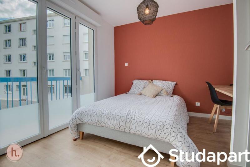 Chambre - 9 m² - 1 pièce