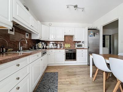 Appartement - 102 m² - 5 pièces