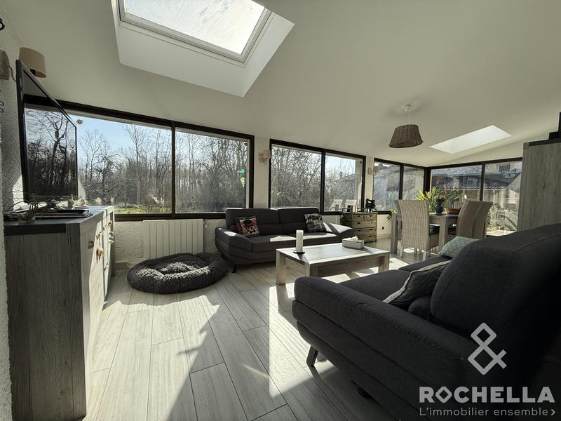 Maison ancienne - 265 m² - 8 pièces