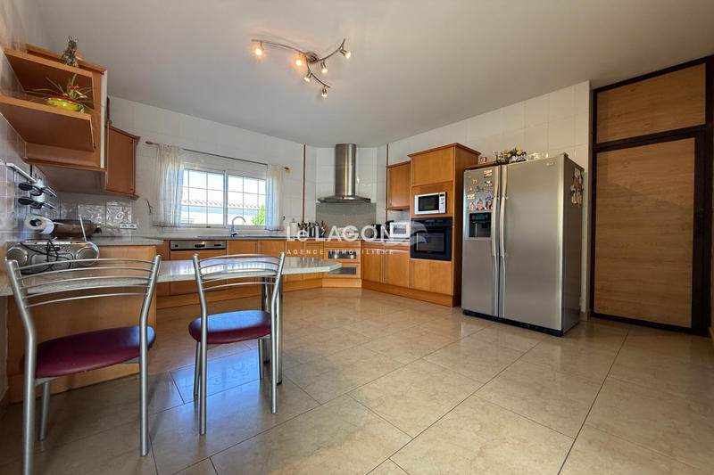 Maison - 165 m² - 6 pièces