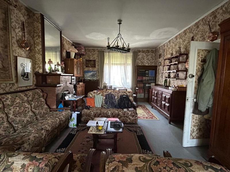 Maison - 313 m² - 17 pièces