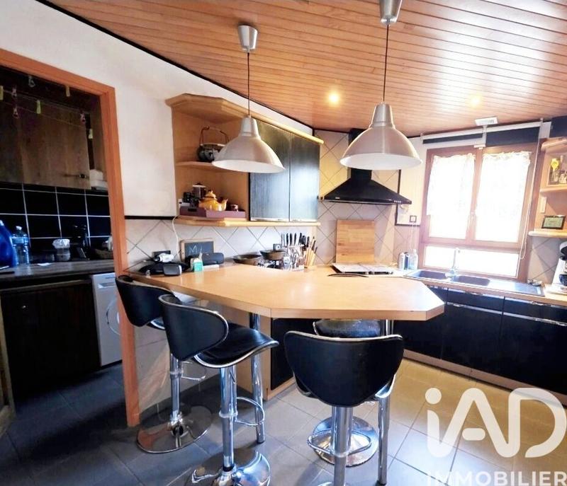 Maison - 107 m² - 5 pièces